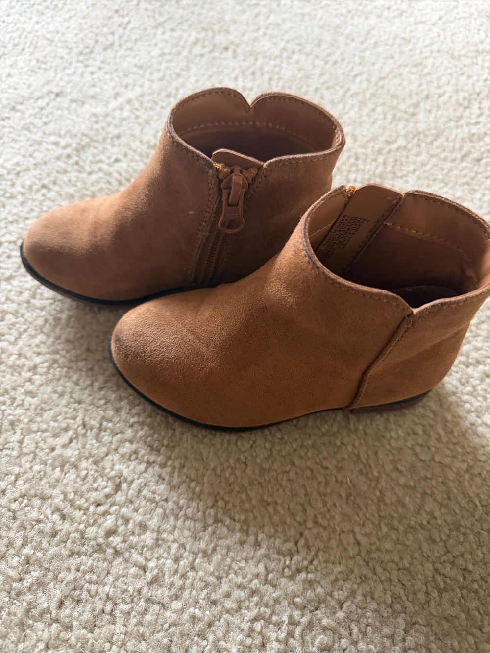 Cat and Jack size 7 girls Tan Ankle Booties - Classic Suede Style
